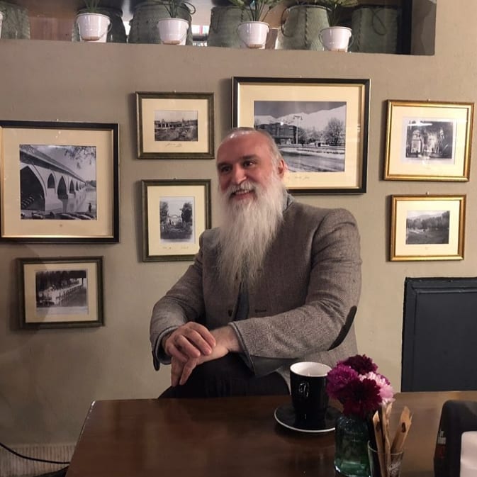 داوود آزاد اثری نیست مرا